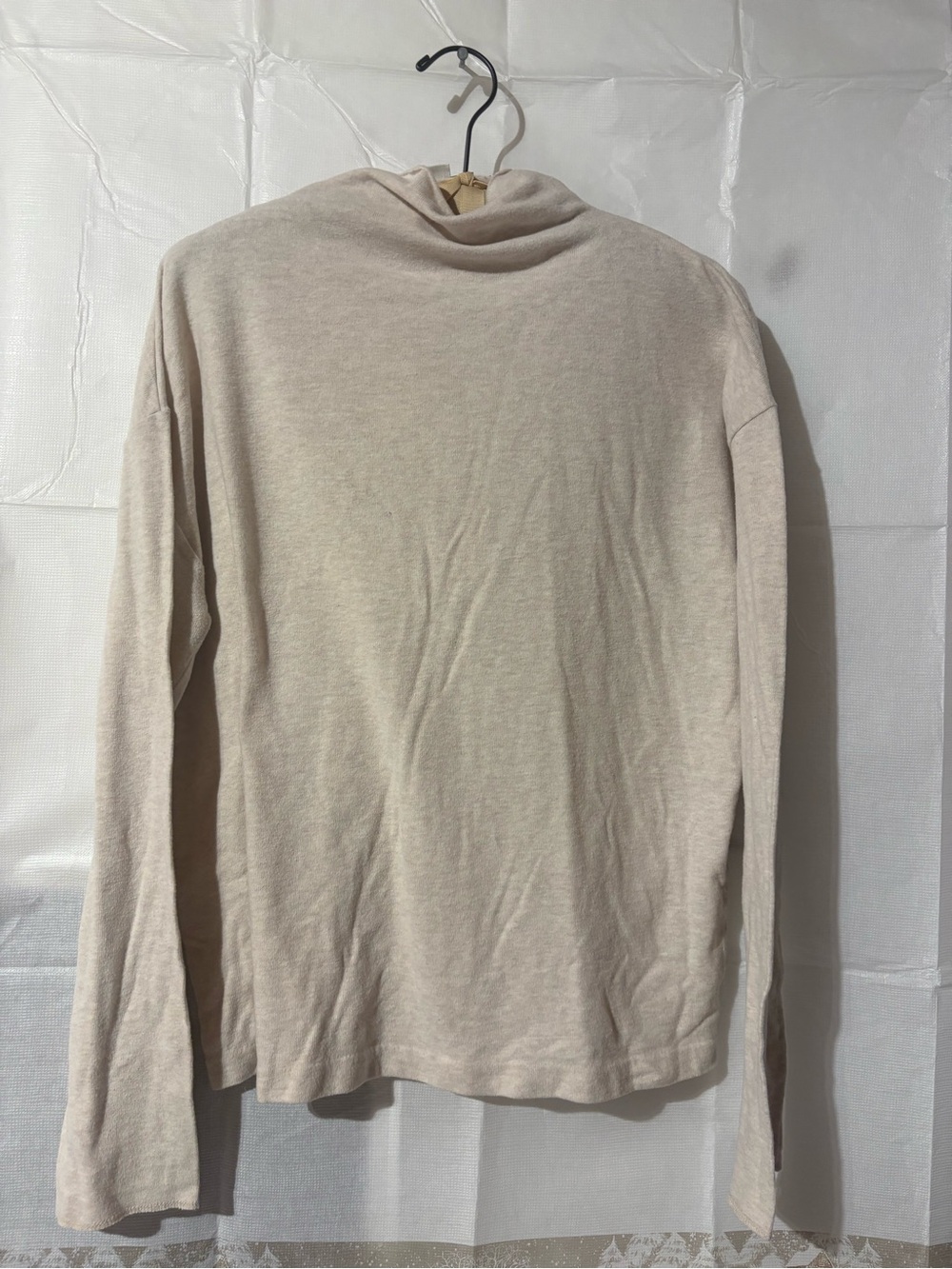 Vince Cream Lightweight Turtleneck Sweater